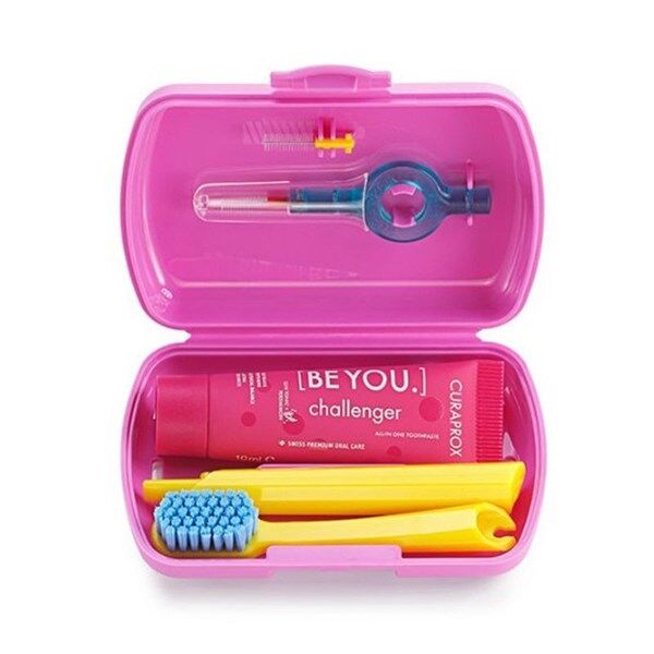 Curaprox Travel Set (Diş Fırçası+ Diş Macunu + Diş Arası Fırçası)